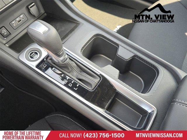 Vehicle image 16 of 20