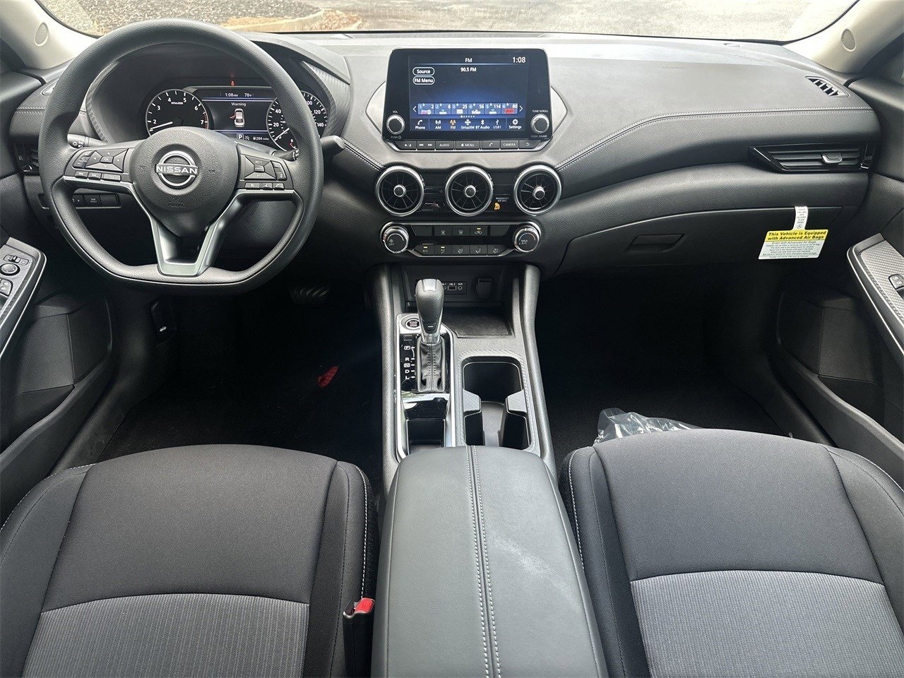 Vehicle image 9 of 32