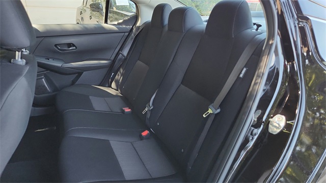 Vehicle image 12 of 40