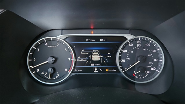 Vehicle image 17 of 40