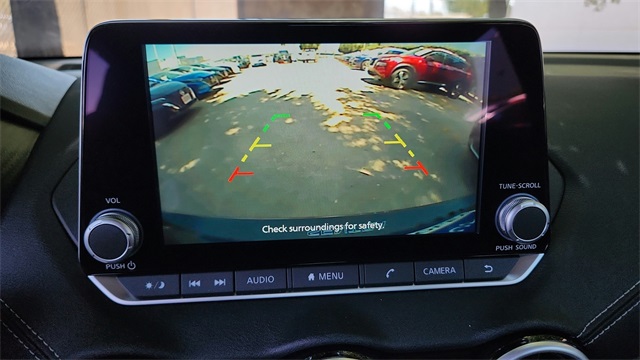 Vehicle image 20 of 40