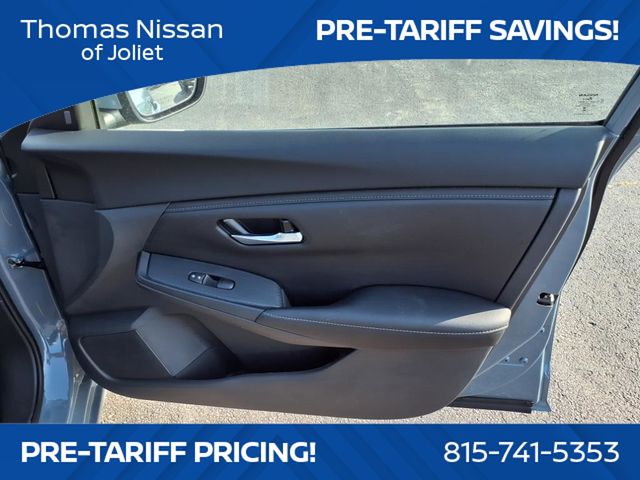 Vehicle image 25 of 25