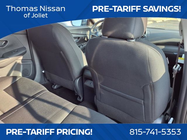 Vehicle image 11 of 25