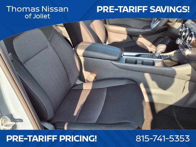 Vehicle image 12 of 25