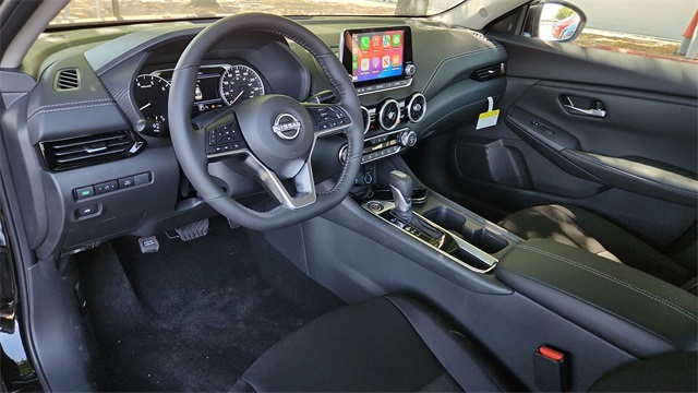 Vehicle image 13 of 40