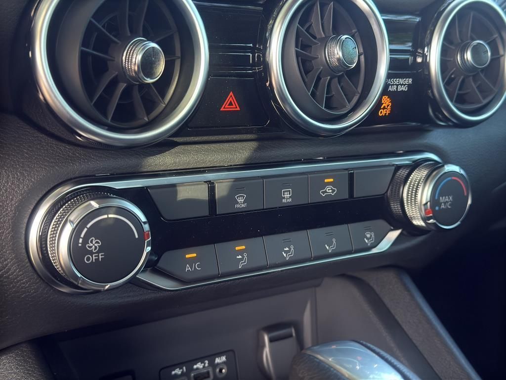2025 Nissan Sentra SV Image 23 of 30