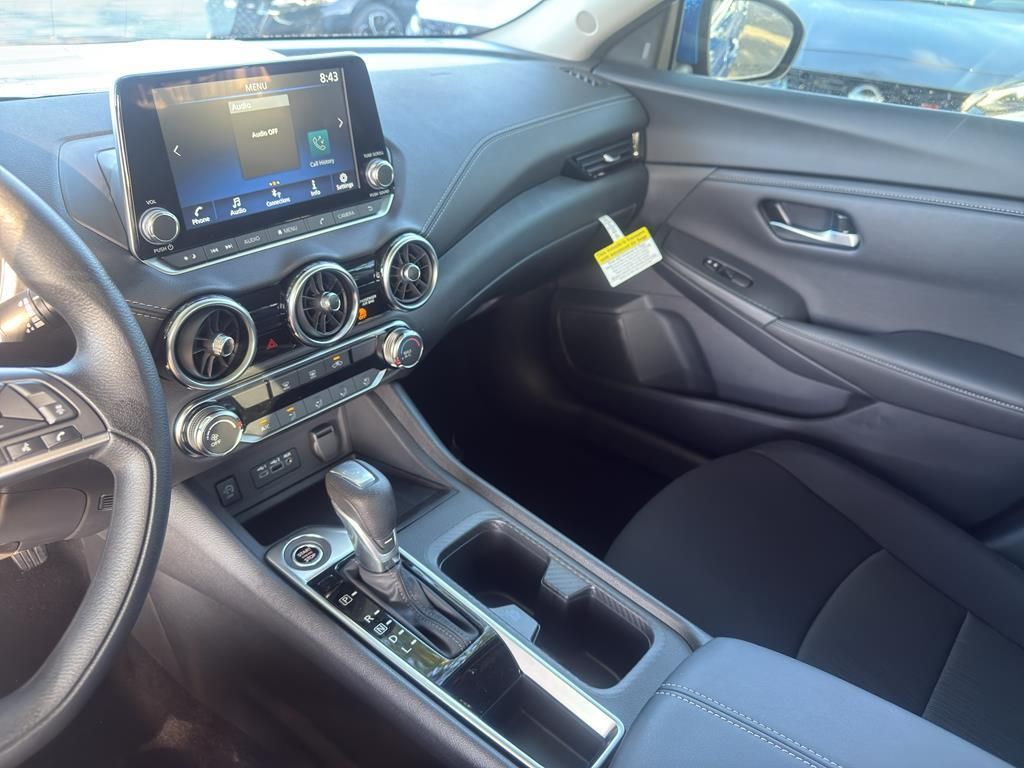 2025 Nissan Sentra SV Image 29 of 30