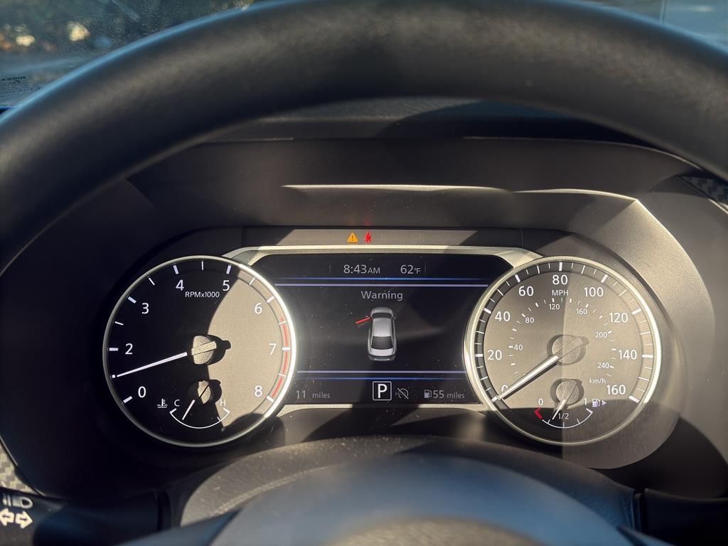 2025 Nissan Sentra SV Image 14 of 30