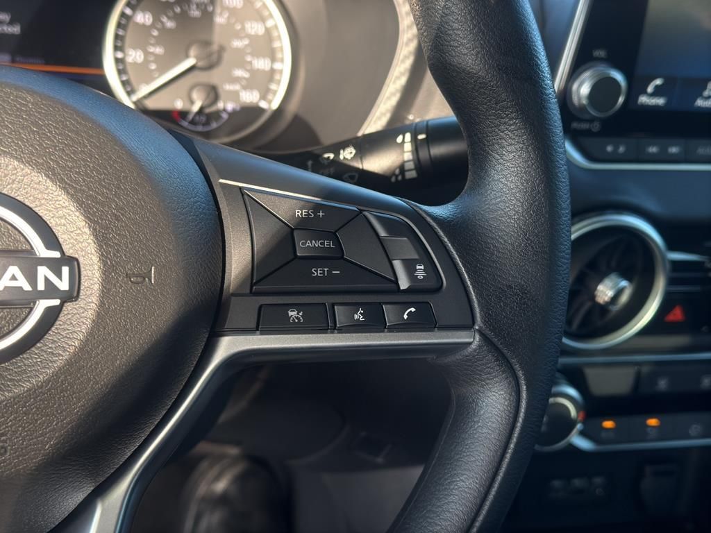 2025 Nissan Sentra SV Image 30 of 30