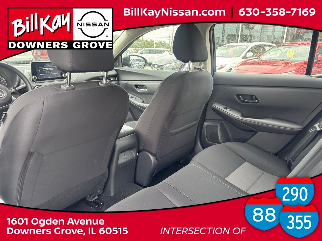 2025 Nissan Sentra SV Image 9 of 31