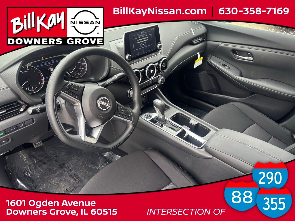 2025 Nissan Sentra SV Image 11 of 31