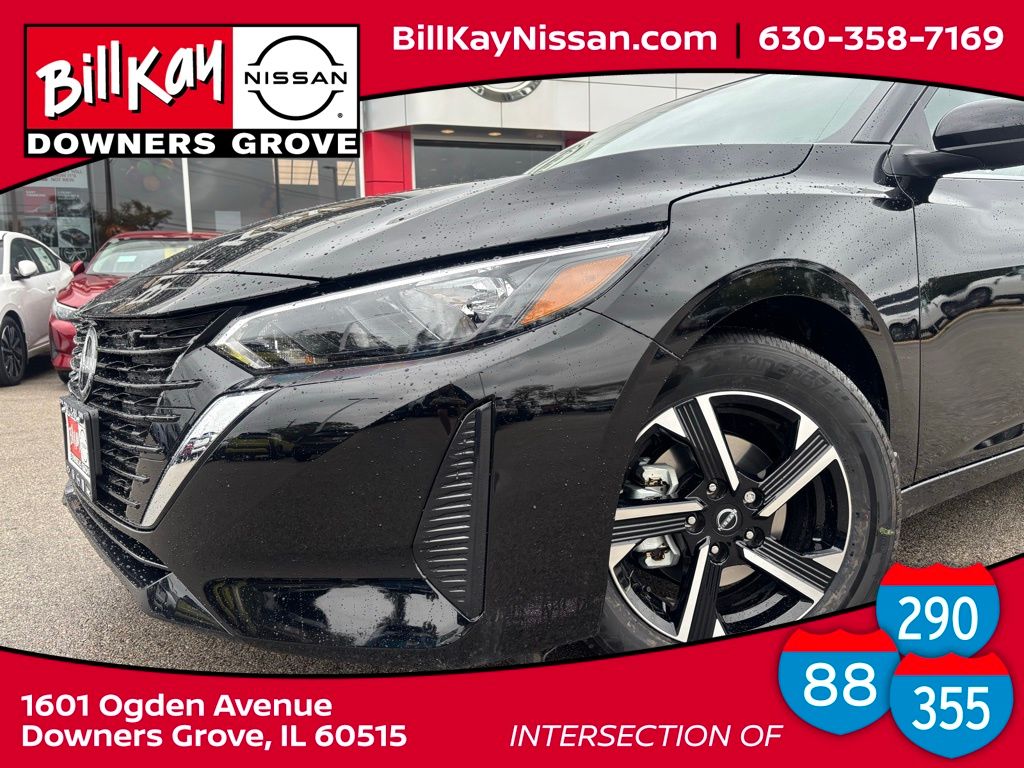 2025 Nissan Sentra SV Image 2 of 31