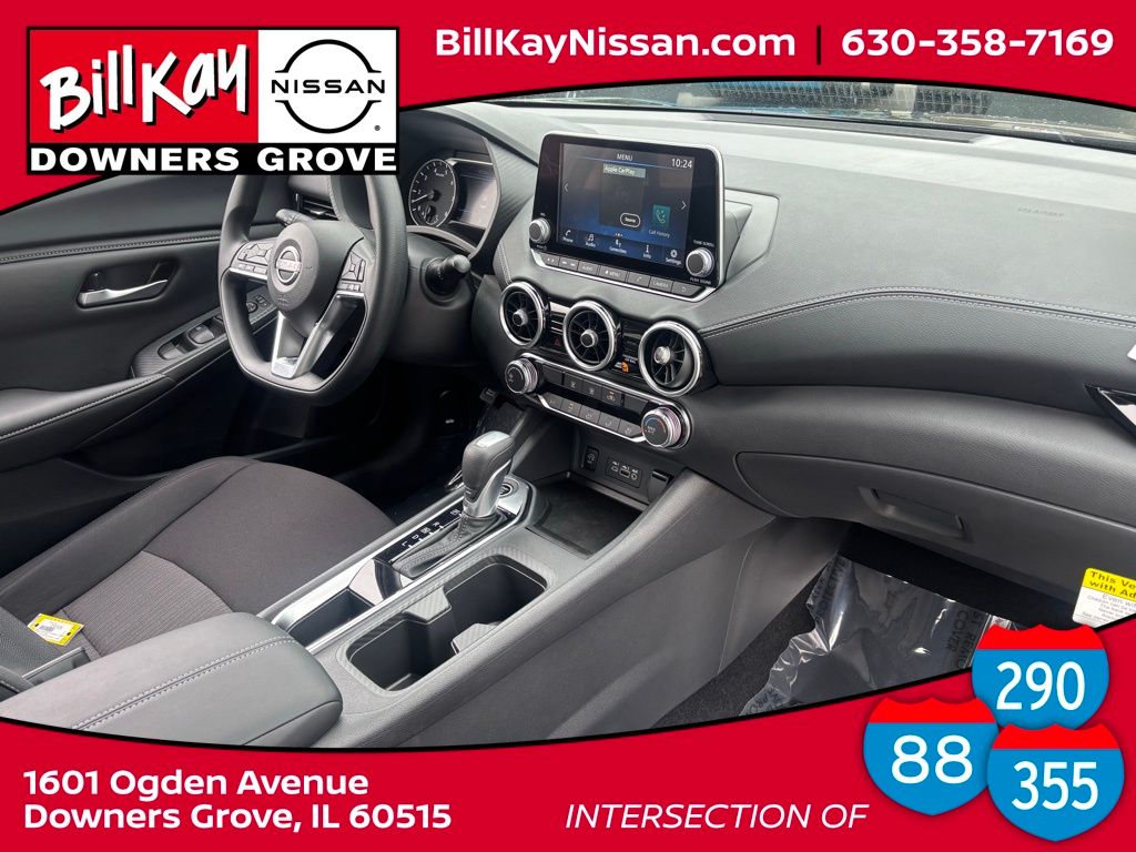 2025 Nissan Sentra SV Image 10 of 31