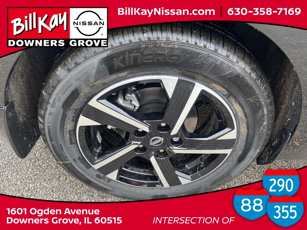 2025 Nissan Sentra SV Image 7 of 31