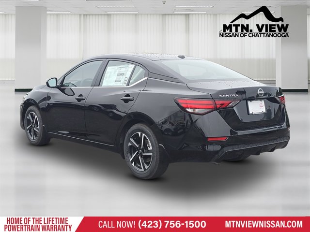 Vehicle image 4 of 18