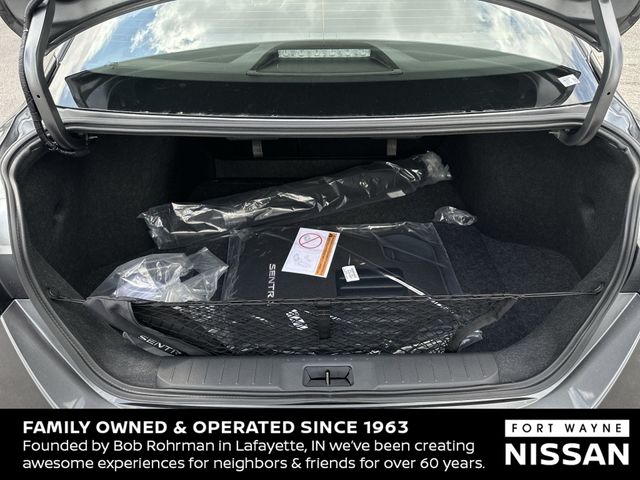 Vehicle image 29 of 37