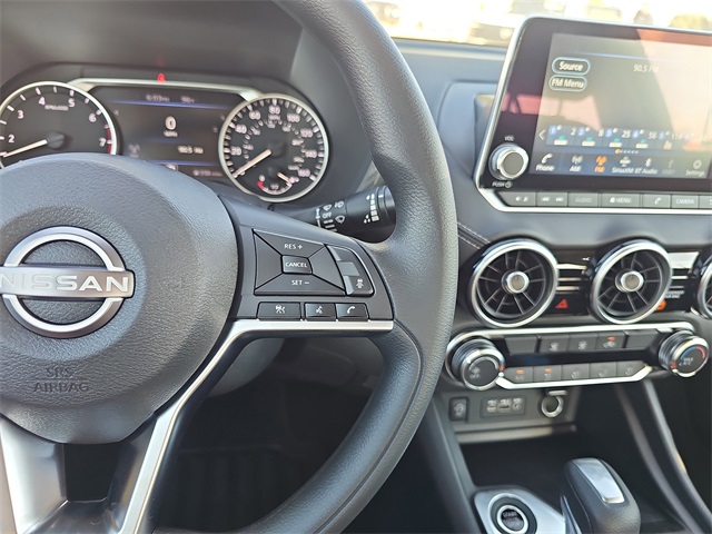 Vehicle image 16 of 17