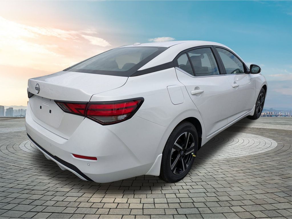 2025 Nissan Sentra SV Image 6 of 27