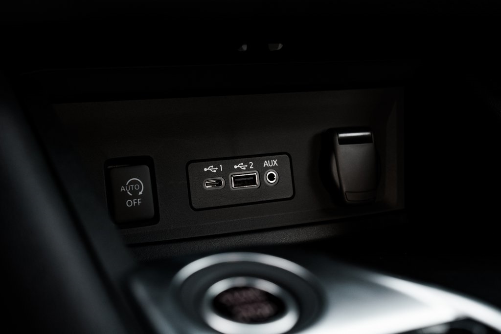 2025 Nissan Sentra SV Image 26 of 28