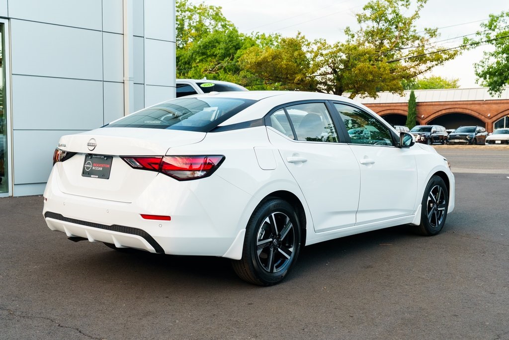 2025 Nissan Sentra SV Image 5 of 28