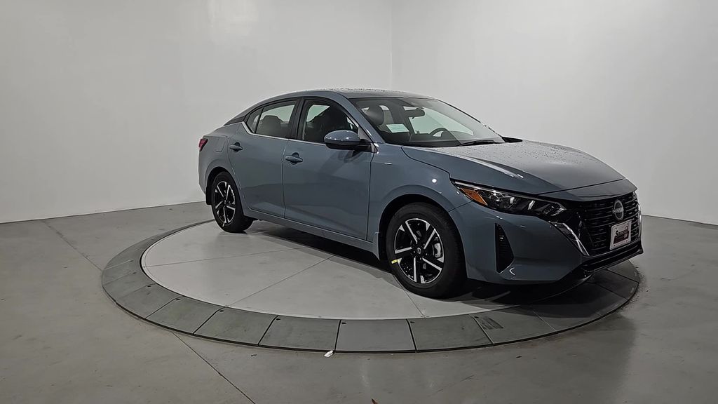 2025 Nissan Sentra SV Image 3 of 28