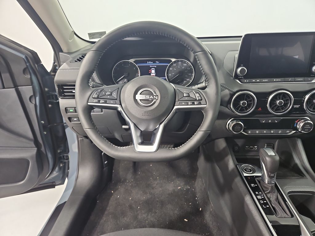 2025 Nissan Sentra SV Image 16 of 28