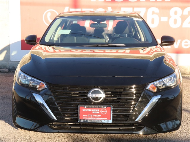 Vehicle image 4 of 24