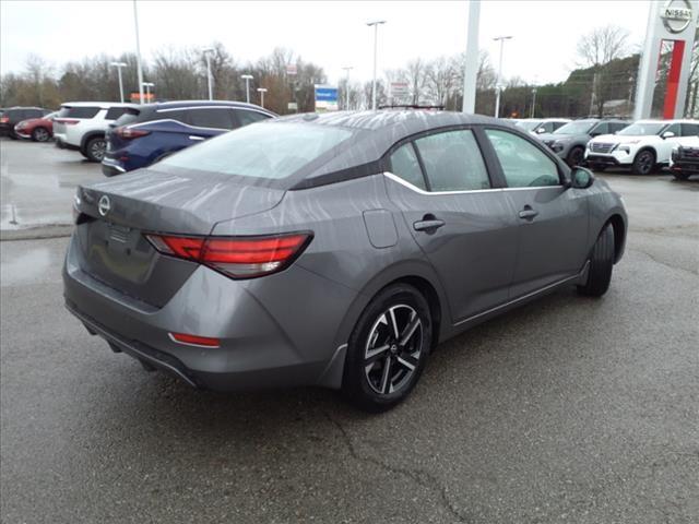 Vehicle image 2 of 14