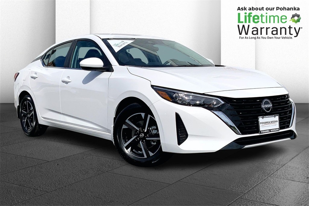 2025 Nissan Sentra SV Image 2 of 14