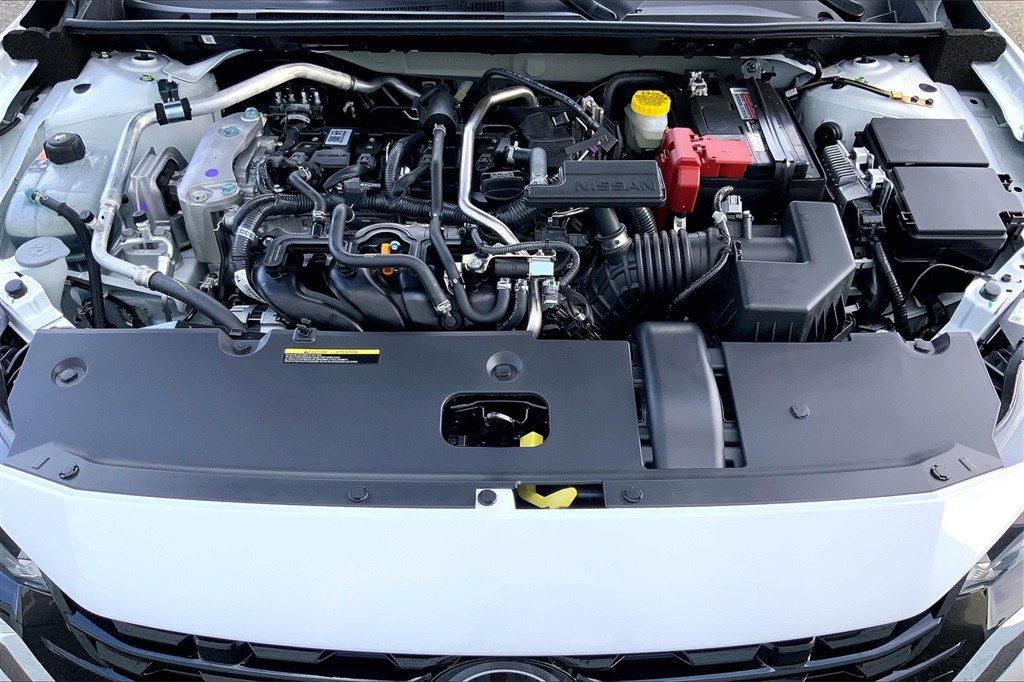 2025 Nissan Sentra SV Image 5 of 14