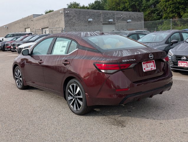 2025 Nissan Sentra SV Image 4 of 27