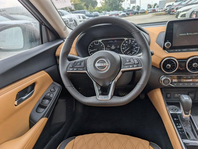 2025 Nissan Sentra SV Image 10 of 27