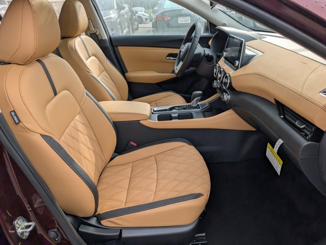 2025 Nissan Sentra SV Image 8 of 27