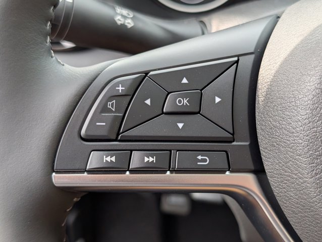 2025 Nissan Sentra SV Image 21 of 27