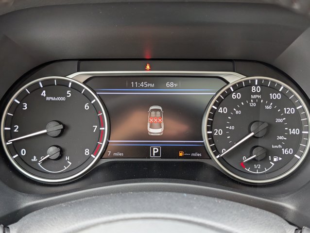 2025 Nissan Sentra SV Image 12 of 27