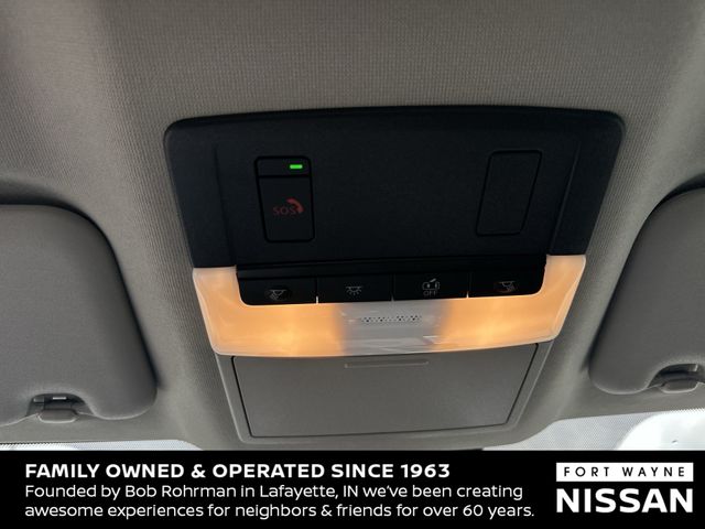 Vehicle image 19 of 37