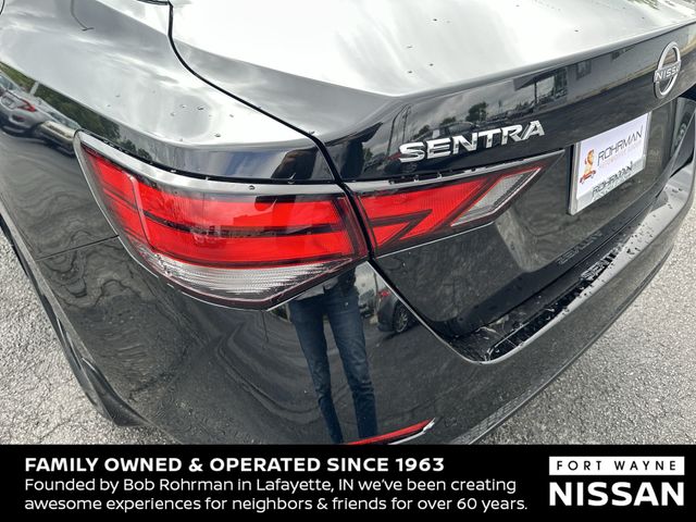 Vehicle image 24 of 37