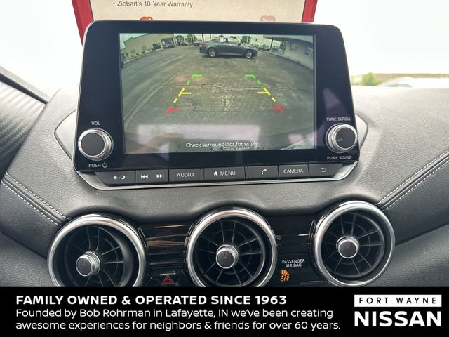 Vehicle image 13 of 37