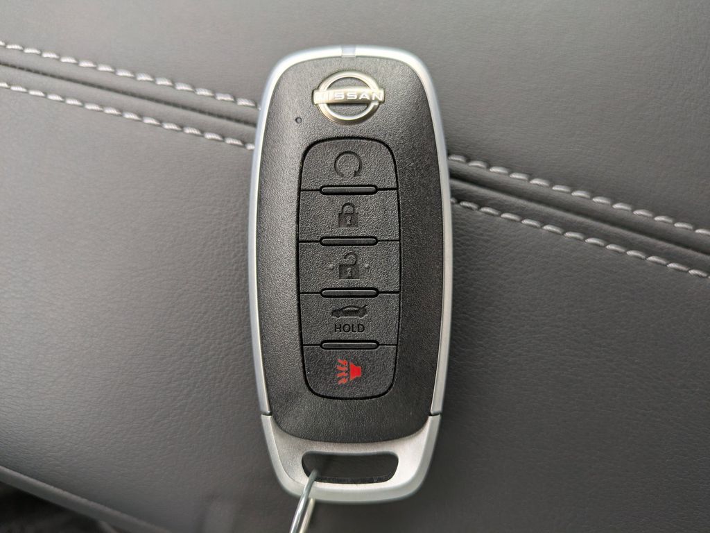 2025 Nissan Sentra SV Image 20 of 27