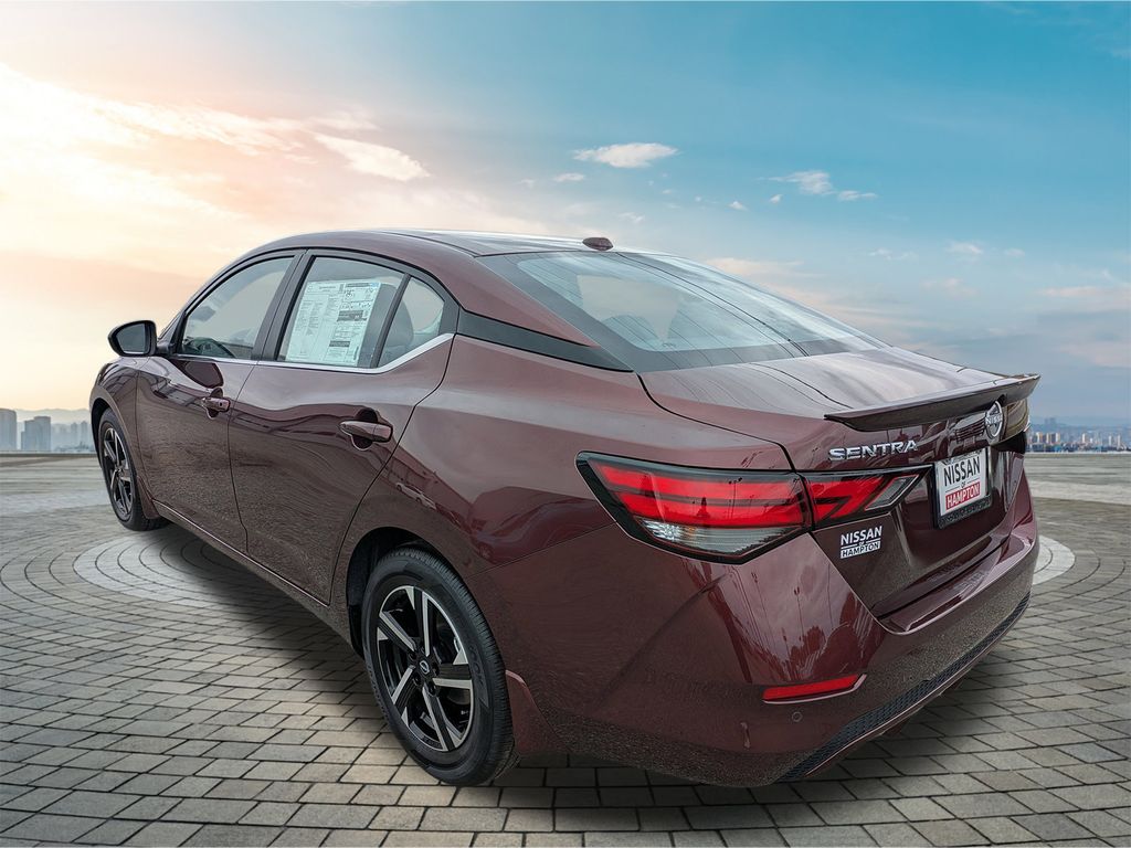 2025 Nissan Sentra SV Image 8 of 27