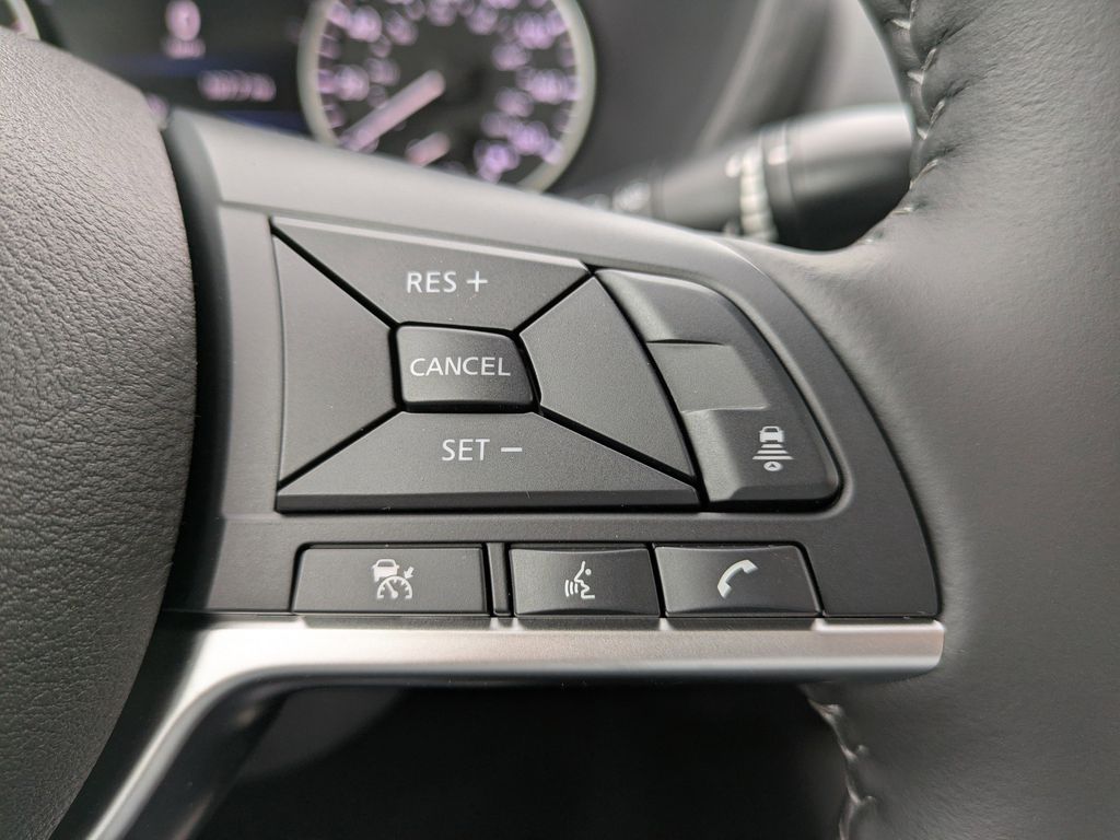 2025 Nissan Sentra SV Image 21 of 27