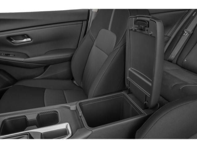 2025 Nissan Sentra SV Image 13 of 18