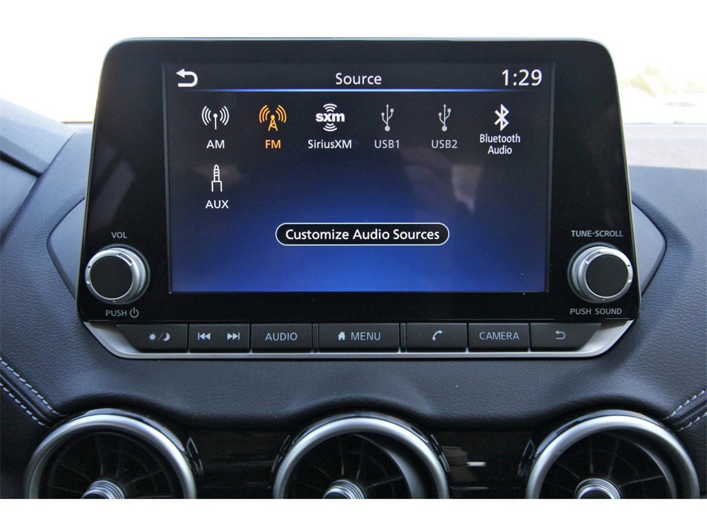 Vehicle image 19 of 23