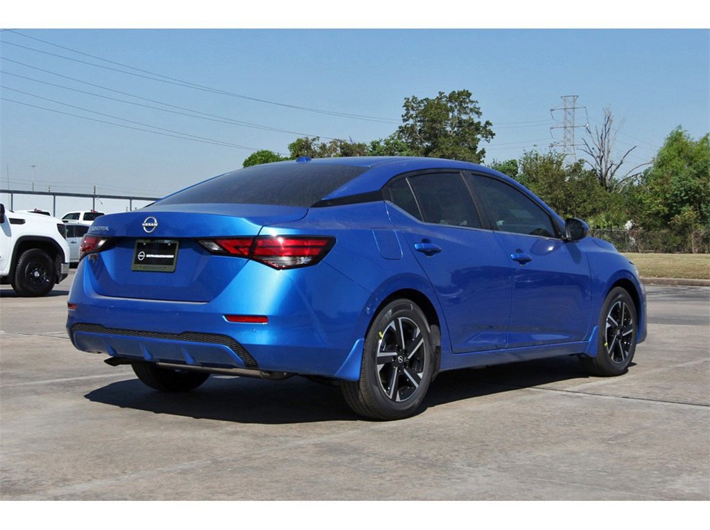 Vehicle image 4 of 23