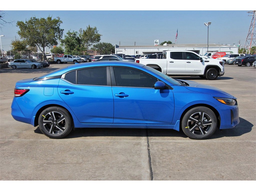 Vehicle image 3 of 23