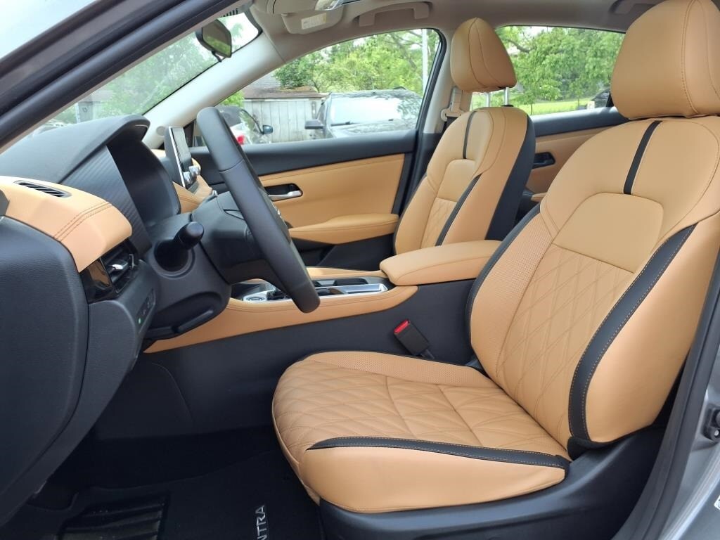 Vehicle image 12 of 24