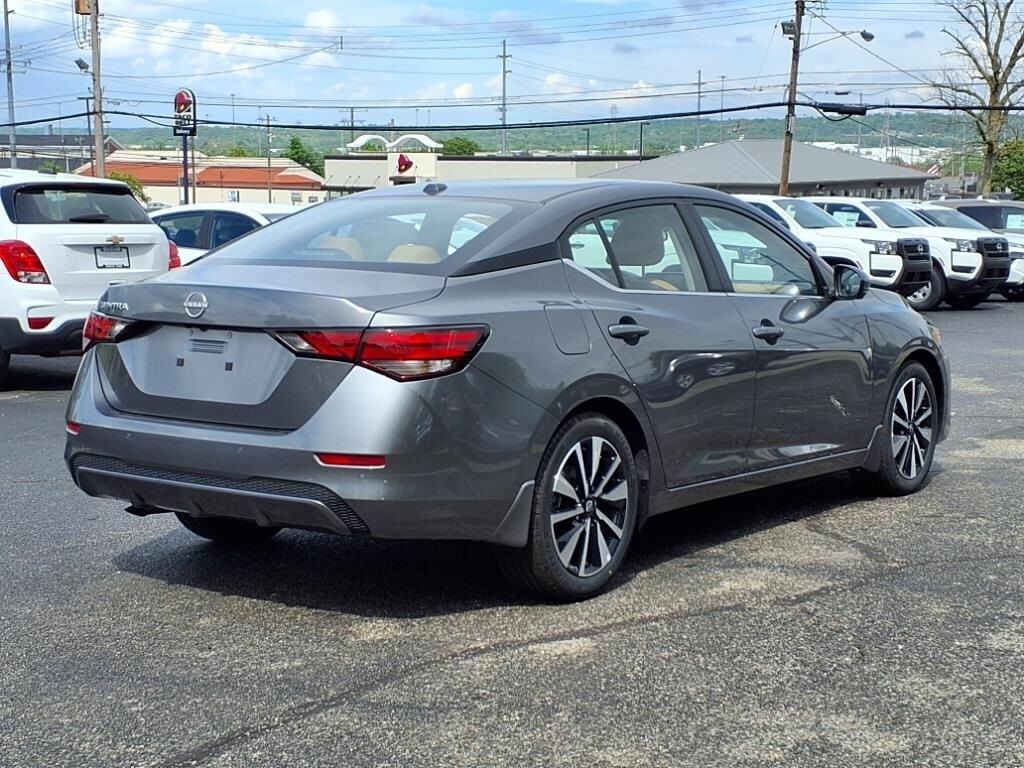 Vehicle image 6 of 24