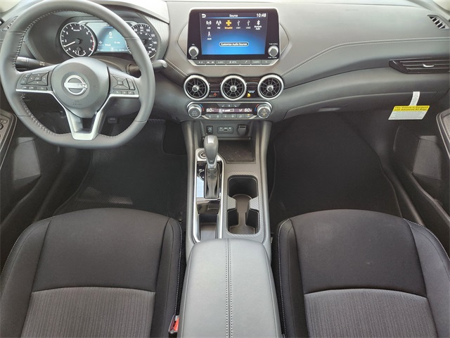 Vehicle image 12 of 21