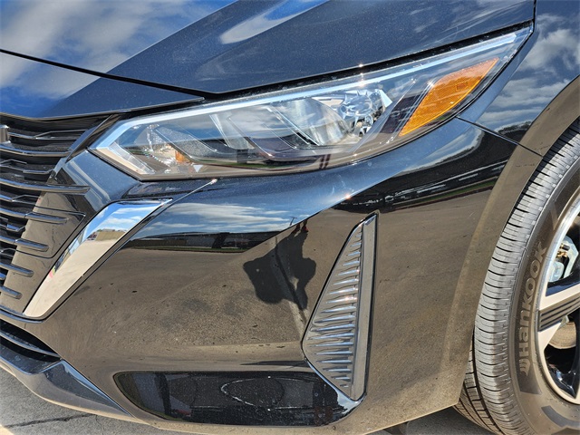 Vehicle image 19 of 21
