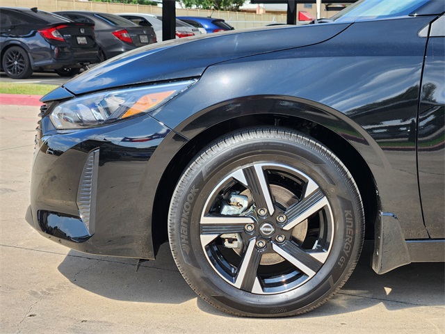 Vehicle image 7 of 21